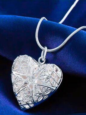 Necklace Filigree Heart-Shaped Locket Pendant on Snake Chain Memory Photo Locket